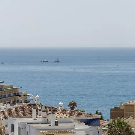 3 Bedroom Penthouse Close By Parque De La Paloma Apartment *